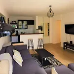 Chez Leo & Julie Caen