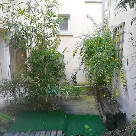 Chez Leo & Julie Caen